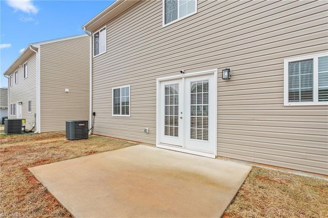 3907 Arcola Way, Greensboro, NC 27405