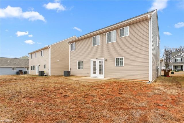 3907 Arcola Way, Greensboro, NC 27405