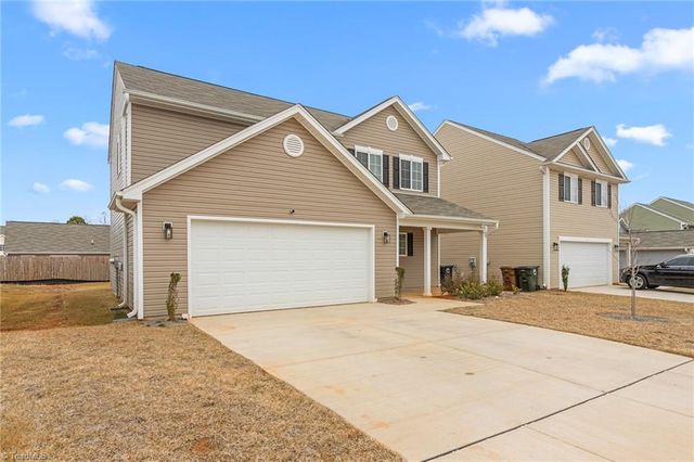 3907 Arcola Way, Greensboro, NC 27405