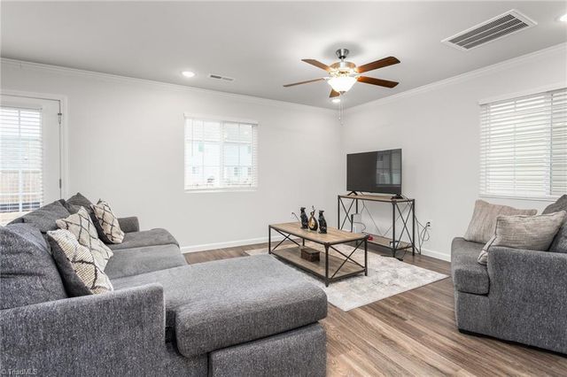 3907 Arcola Way, Greensboro, NC 27405
