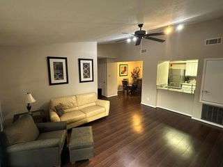 8100 Cambridge Street 32, Houston, TX 77054