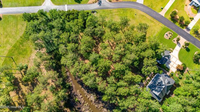 88 Oyster Point Road, Oriental, NC 28571