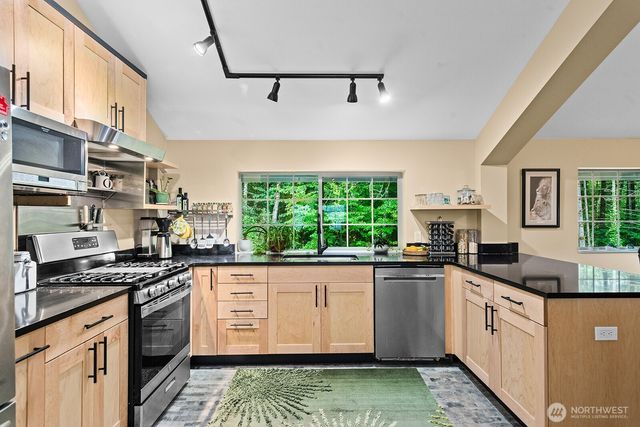 517 NW Old Orchard Way, Poulsbo, WA 98370