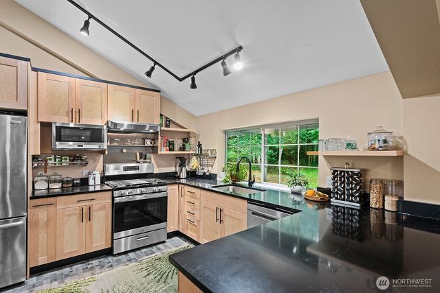 517 NW Old Orchard Way, Poulsbo, WA 98370