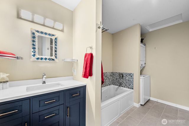 517 NW Old Orchard Way, Poulsbo, WA 98370