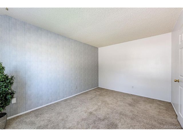 6360 S Jasmine Way, Centennial, CO 80111