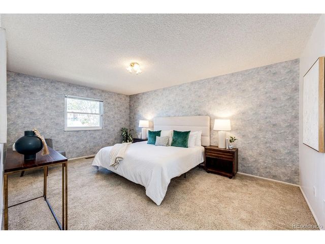 6360 S Jasmine Way, Centennial, CO 80111