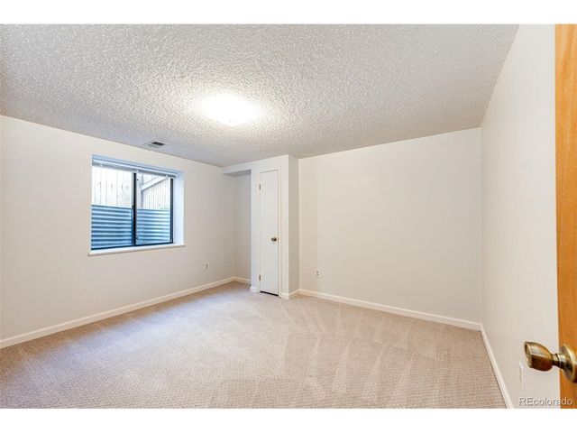 6360 S Jasmine Way, Centennial, CO 80111