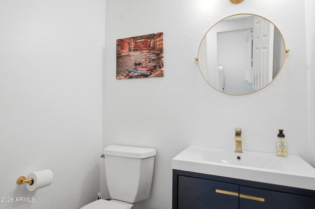 15609 S 7TH Street, Phoenix, AZ 85048