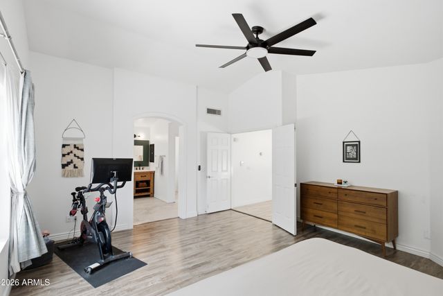 15609 S 7TH Street, Phoenix, AZ 85048