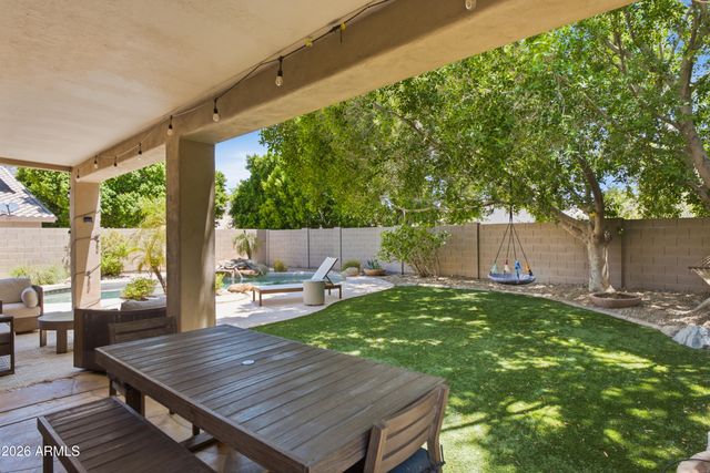 15609 S 7TH Street, Phoenix, AZ 85048