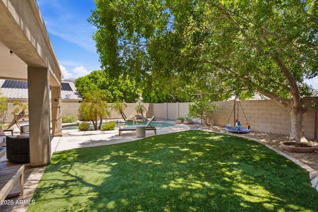 15609 S 7TH Street, Phoenix, AZ 85048