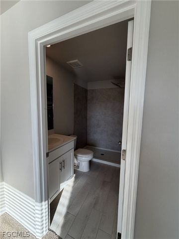 636 Wilmington PKWY, Cape Coral, FL 33993