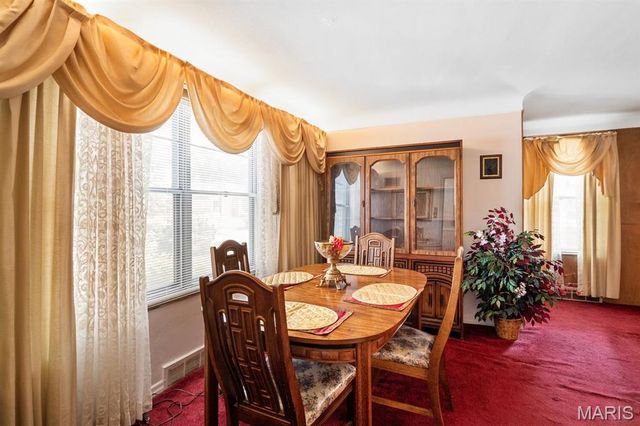 1231 Hornsby Avenue, St Louis, MO 63147