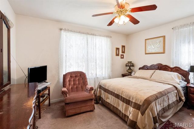 1231 Hornsby Avenue, St Louis, MO 63147