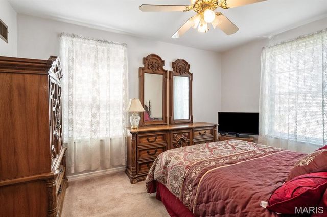 1231 Hornsby Avenue, St Louis, MO 63147