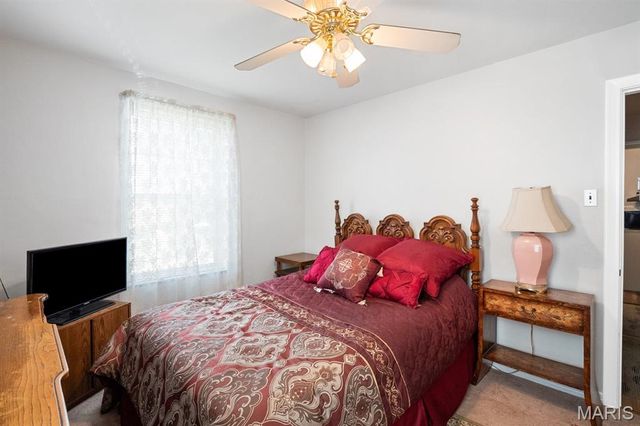 1231 Hornsby Avenue, St Louis, MO 63147