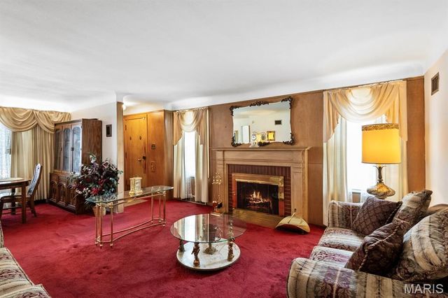 1231 Hornsby Avenue, St Louis, MO 63147