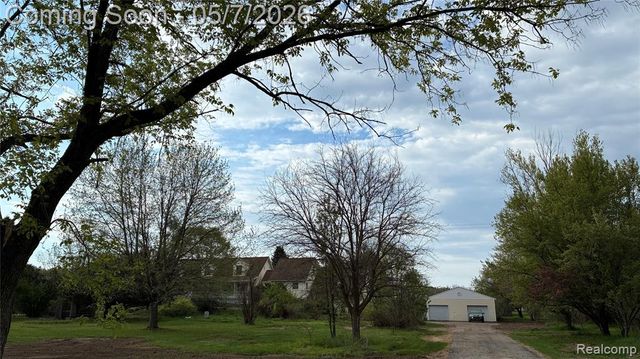 5081 Vines Road, Howell, MI 48843