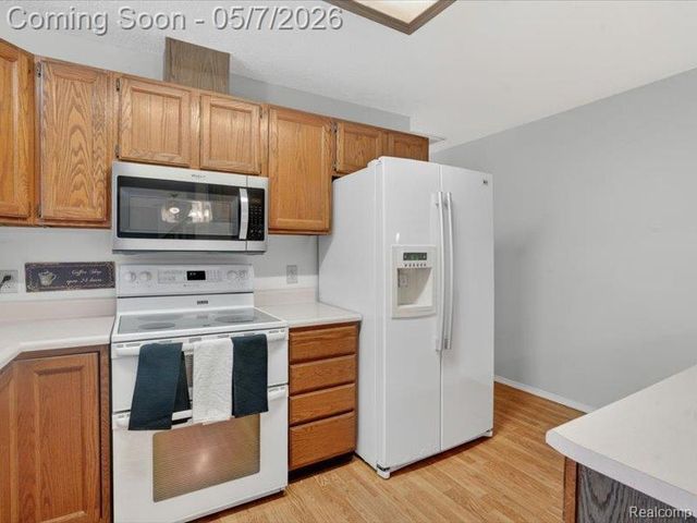 5081 Vines Road, Howell, MI 48843