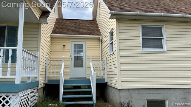 5081 Vines Road, Howell, MI 48843