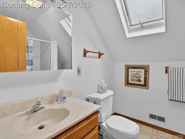 5081 Vines Road, Howell, MI 48843