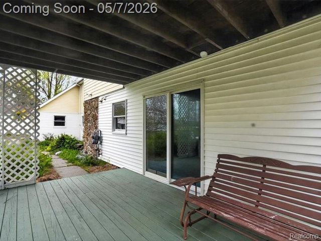 5081 Vines Road, Howell, MI 48843