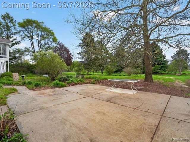 5081 Vines Road, Howell, MI 48843