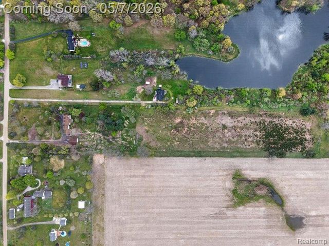 5081 Vines Road, Howell, MI 48843