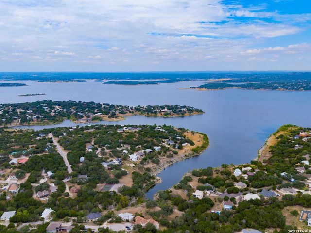 1015 Thunderbolt Rd, Canyon Lake, TX 78133