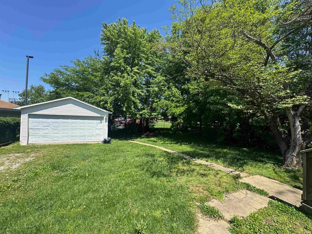 401 W Sycamore Street, Boonville, IN 47601