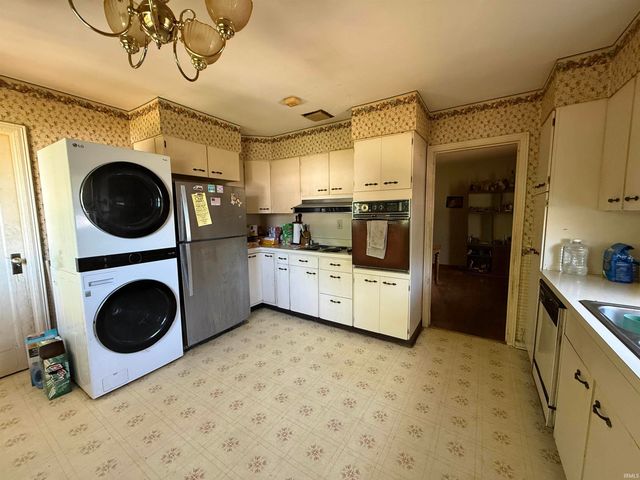 401 W Sycamore Street, Boonville, IN 47601
