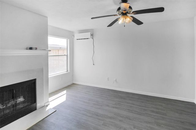 511 Chaseway Drive, Missouri City, TX 77489