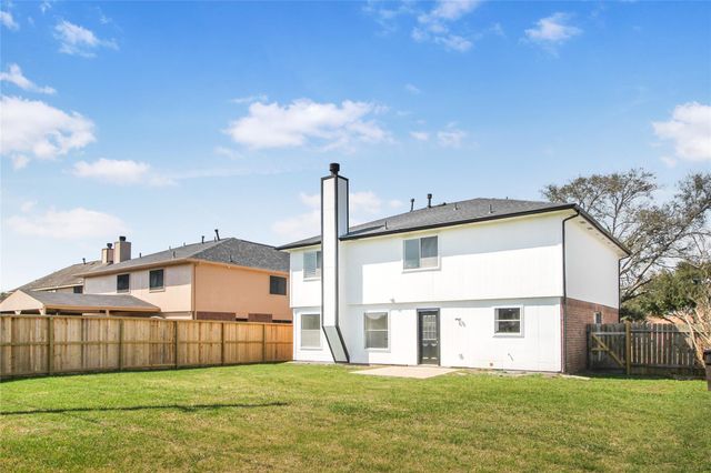 511 Chaseway Drive, Missouri City, TX 77489