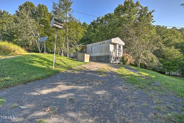 406 War Valley Road, Church Hill, TN 37642