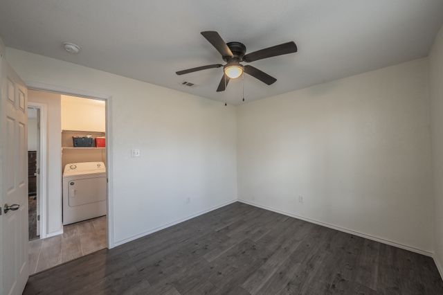 906 N Wilhite Street, Cleburne, TX 76031