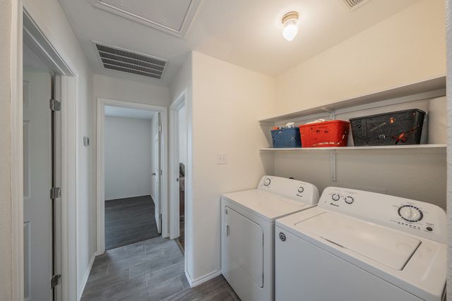 906 N Wilhite Street, Cleburne, TX 76031