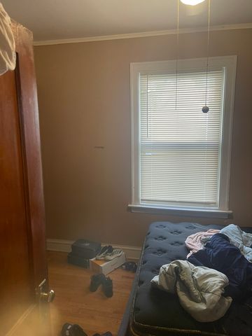 6953 S Artesian Avenue, Chicago, IL 60629