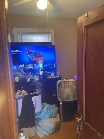 6953 S Artesian Avenue, Chicago, IL 60629