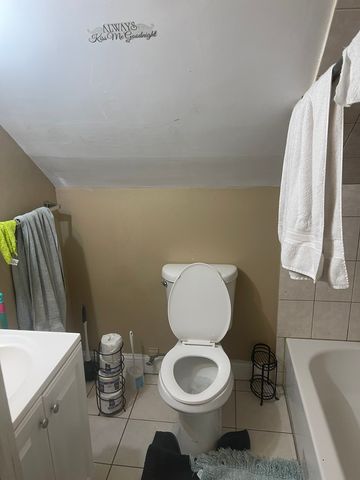 6953 S Artesian Avenue, Chicago, IL 60629