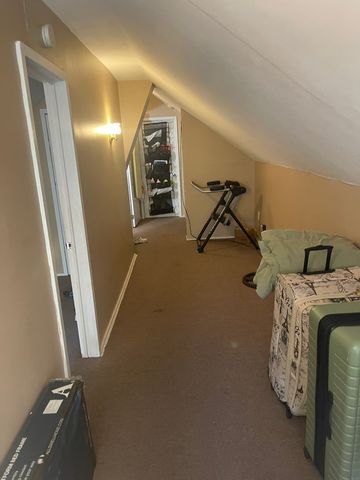 6953 S Artesian Avenue, Chicago, IL 60629