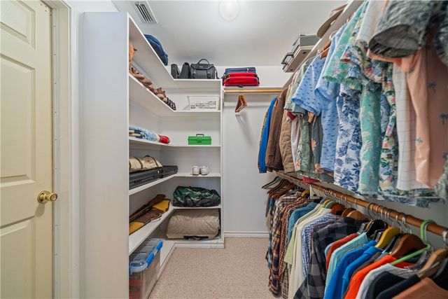 7613 Dijon Lake Dr, Corpus Christi, TX 78413