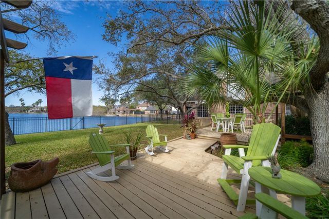 7613 Dijon Lake Dr, Corpus Christi, TX 78413