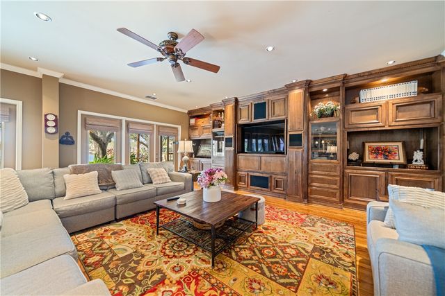 7613 Dijon Lake Dr, Corpus Christi, TX 78413