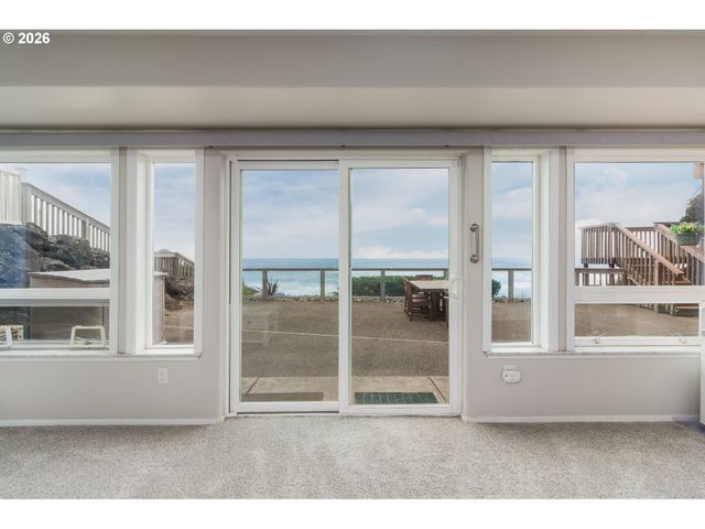 5725 EL MAR Ave, Lincoln City, OR 97367