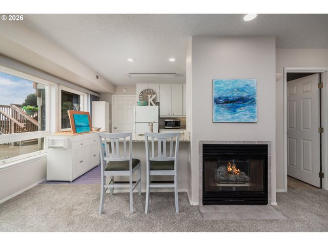 5725 EL MAR Ave, Lincoln City, OR 97367