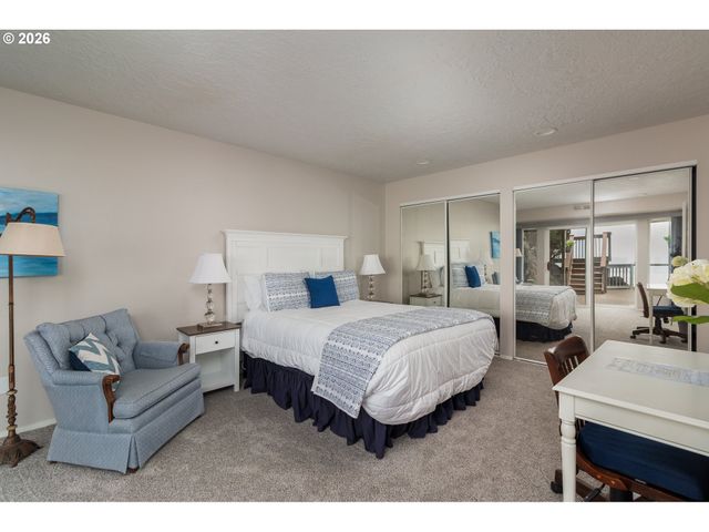 5725 EL MAR Ave, Lincoln City, OR 97367