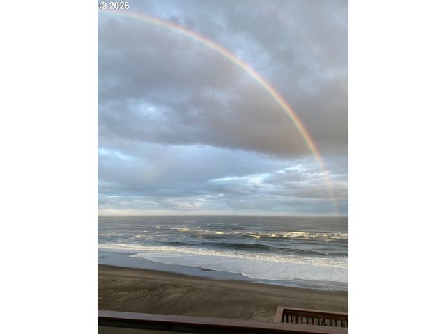 5725 EL MAR Ave, Lincoln City, OR 97367