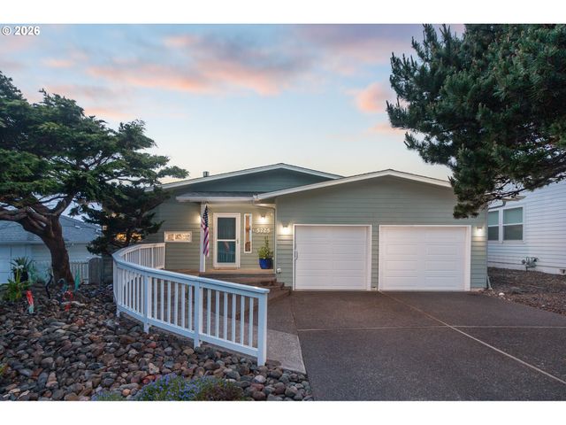 5725 EL MAR Ave, Lincoln City, OR 97367