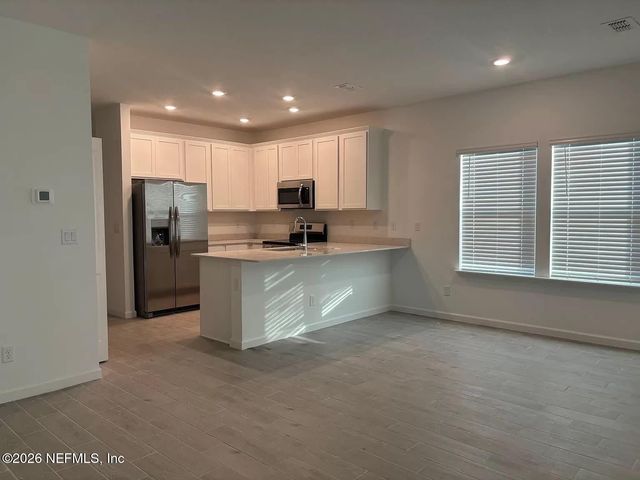 3970 WHIPPOORWILL HOLLER Lane 312, Jacksonville, FL 32217